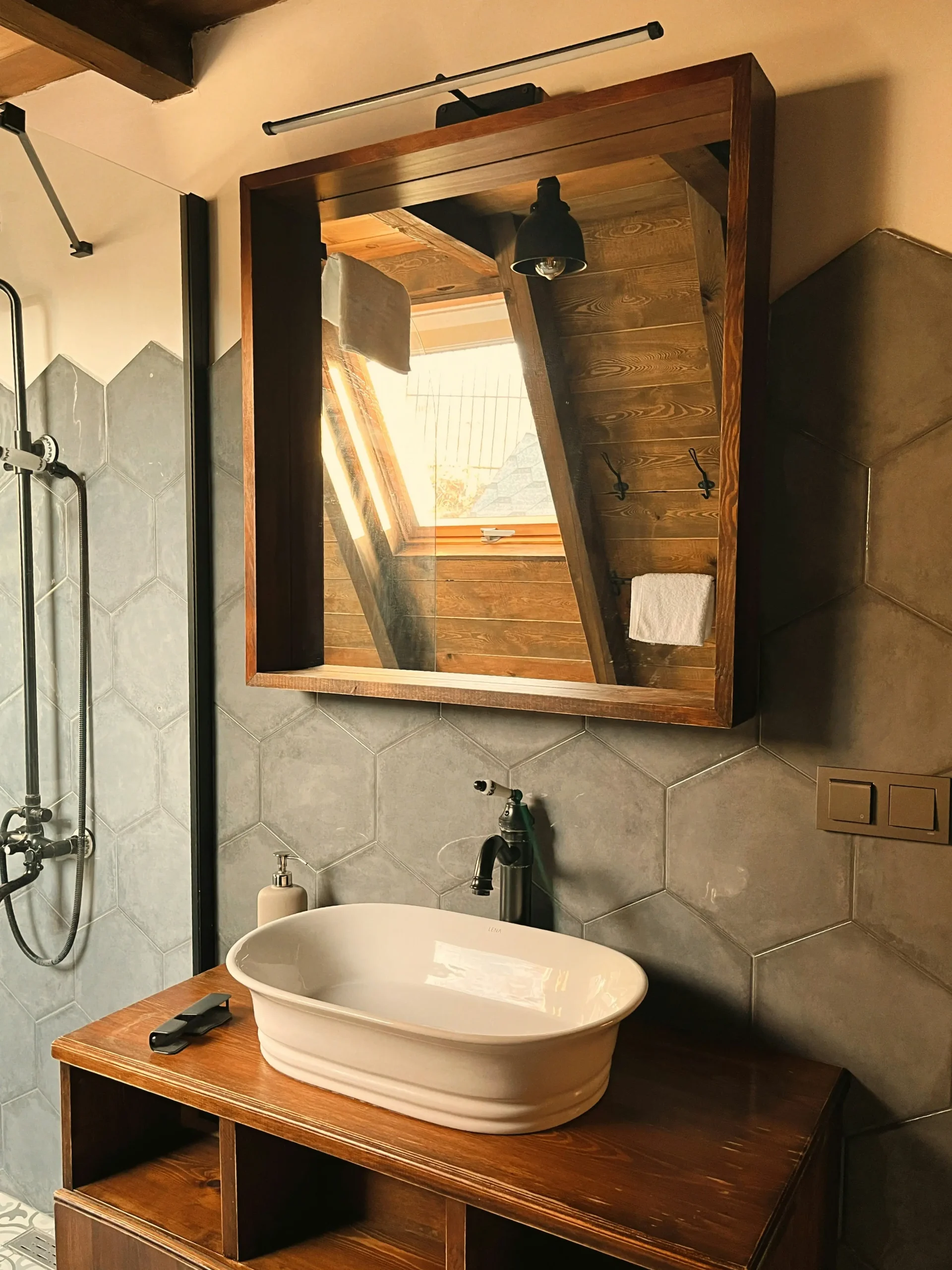 Wood Frame sanjana laddha sjhd42ipmqq unsplash